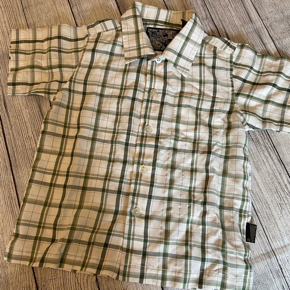 Boy’s short sleeve shirt